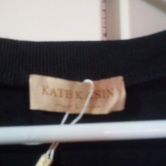 Women's Top - Picture 5 of 10